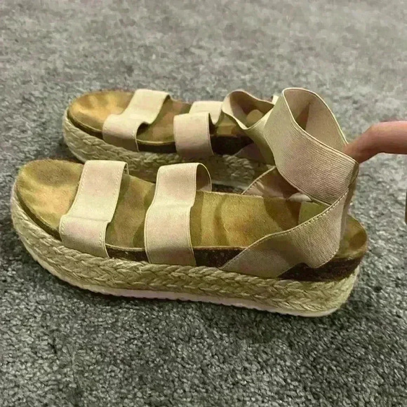 Steve Madden women’s Kimmie sandals - Picture 1 of 3